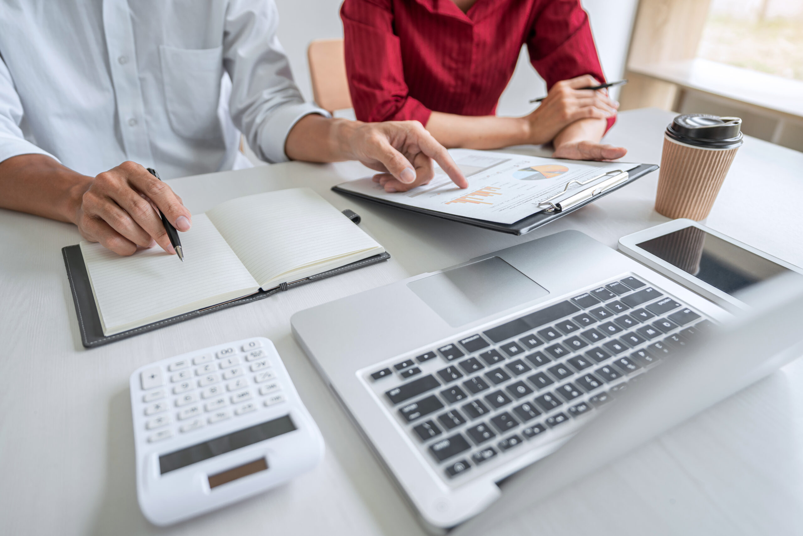 How Bookkeepers in Hampshire Help your Business Grow Notetaking